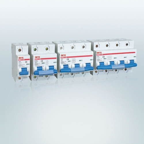 DZ47-100